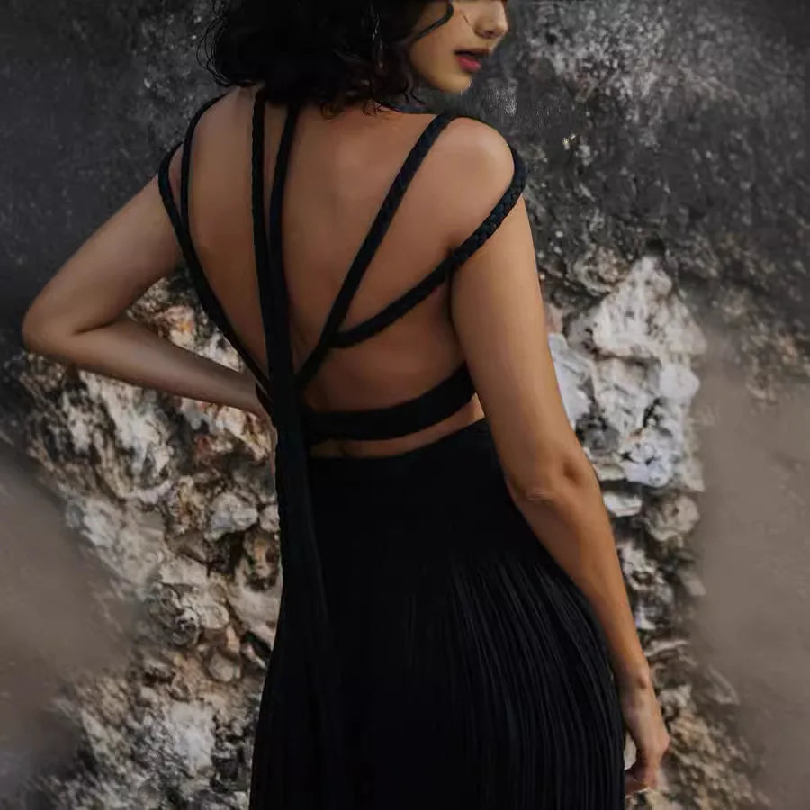 Set aus drapiertem Crop-Top und langem Rock mit Schlitz und dekorativen Kordeldetails