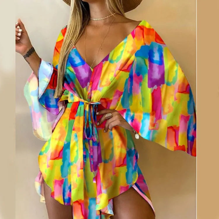 Daisy – Boho-Minikleid mit floralem V-Ausschnitt