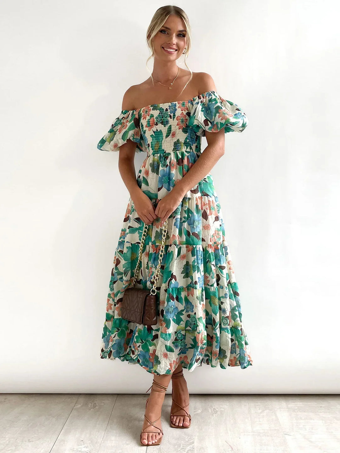 Celeste Off-Shoulder Maxikleid
