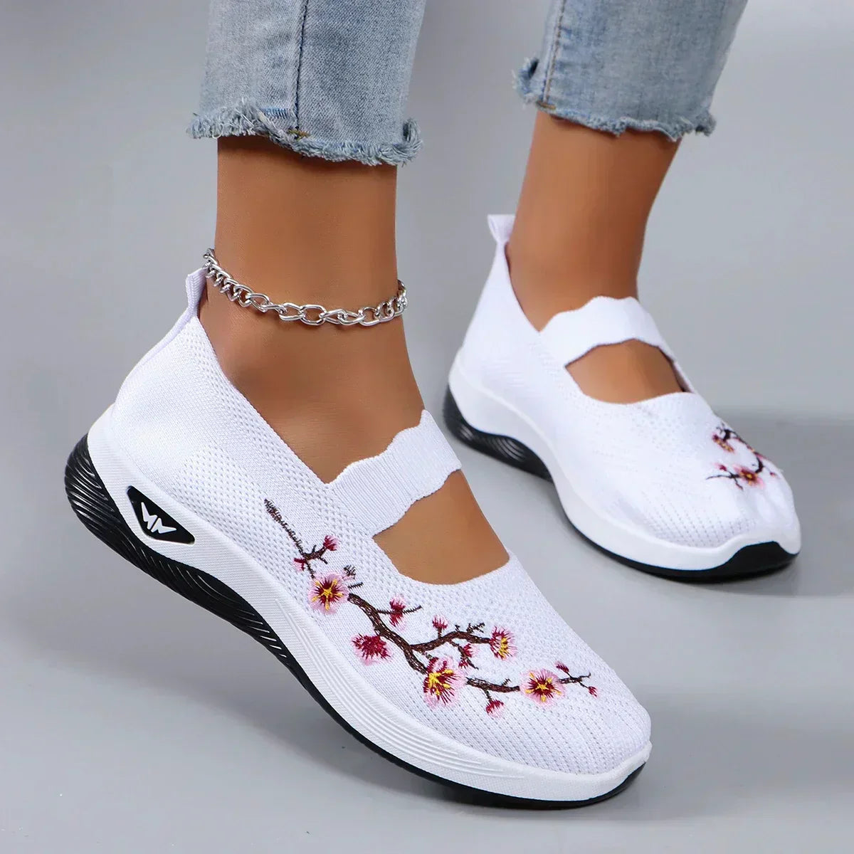 Amethyst – Bestickte Komfort-Slip-Ons