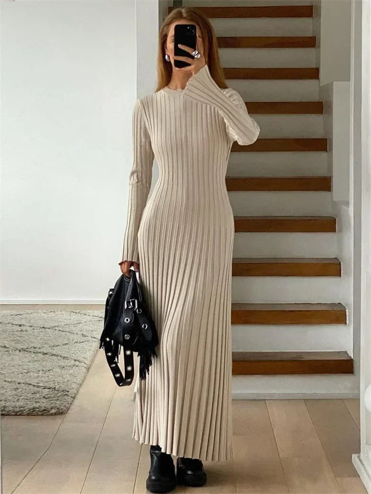 Luna | Strick Maxikleid mit Schnürung