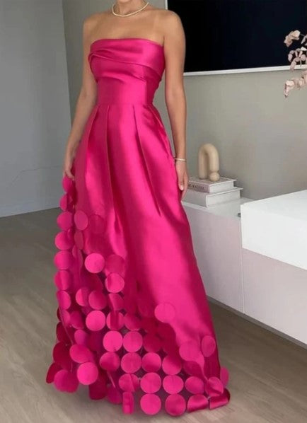 Coraline | Elegantes Kleid