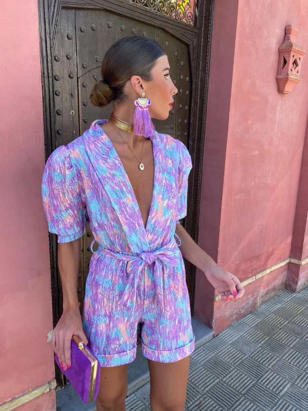 Polly™ | Abstrakter Jumpsuit mit Gürtel