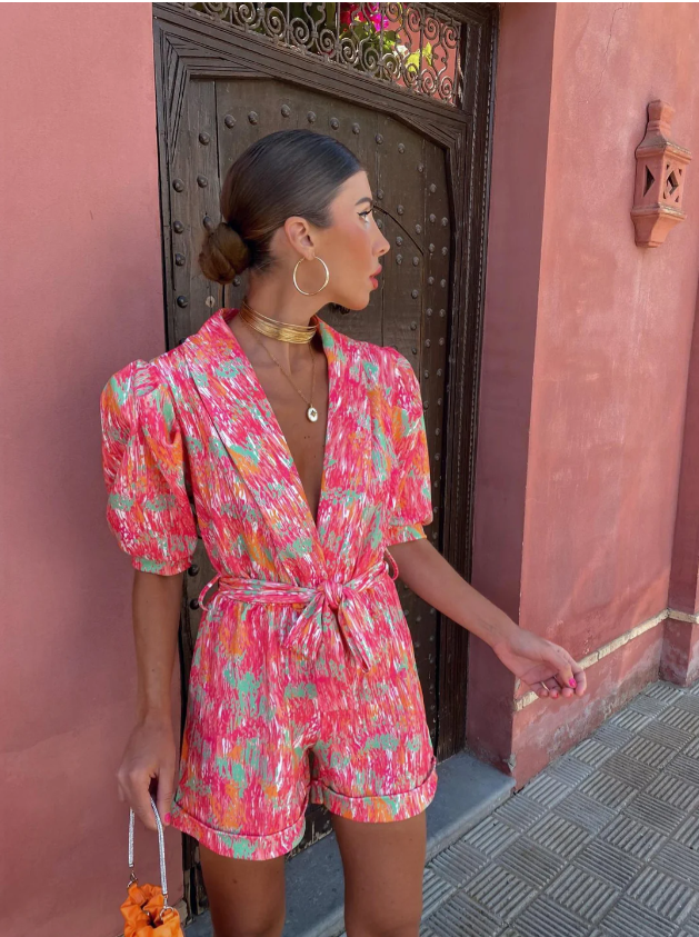 Polly™ | Abstrakter Jumpsuit mit Gürtel