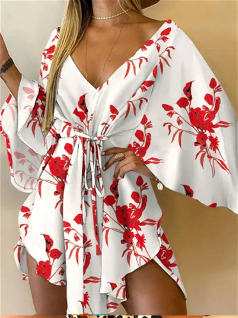 Daisy – Boho-Minikleid mit floralem V-Ausschnitt