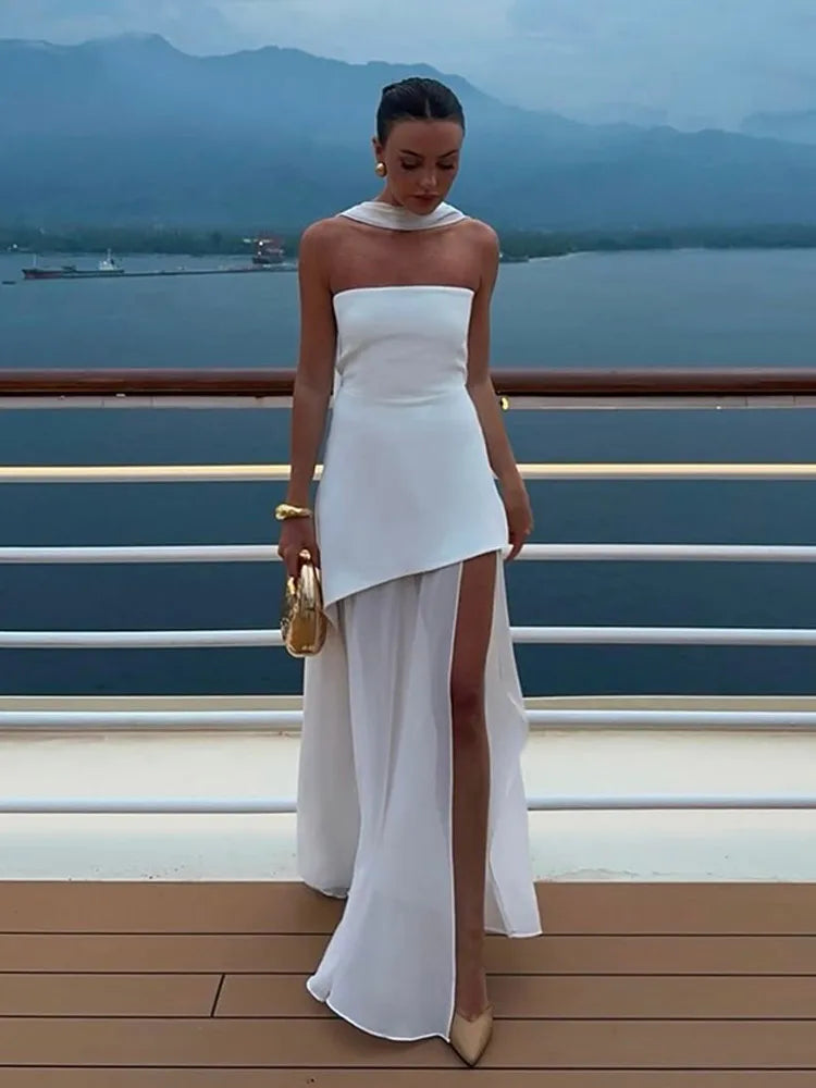 Isabella | Weißes schulterfreies Maxikleid mit Schal