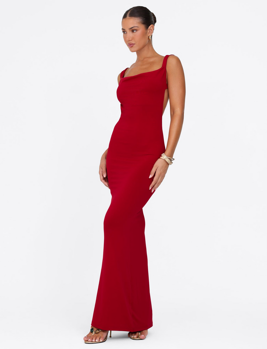 Kynara Elegant Maxi Dress
