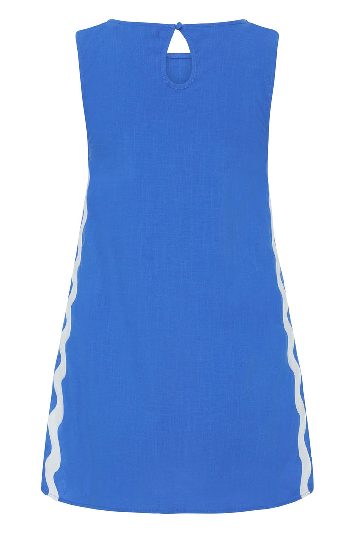 Tash – Besticktes Set mit erhabenen Wellenmustern