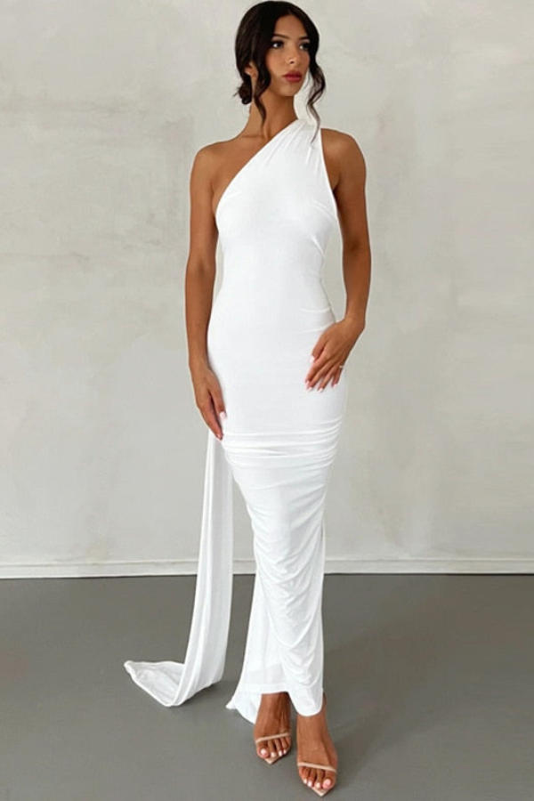 Elena | Maxikleid mit schrägem Schulterdesign