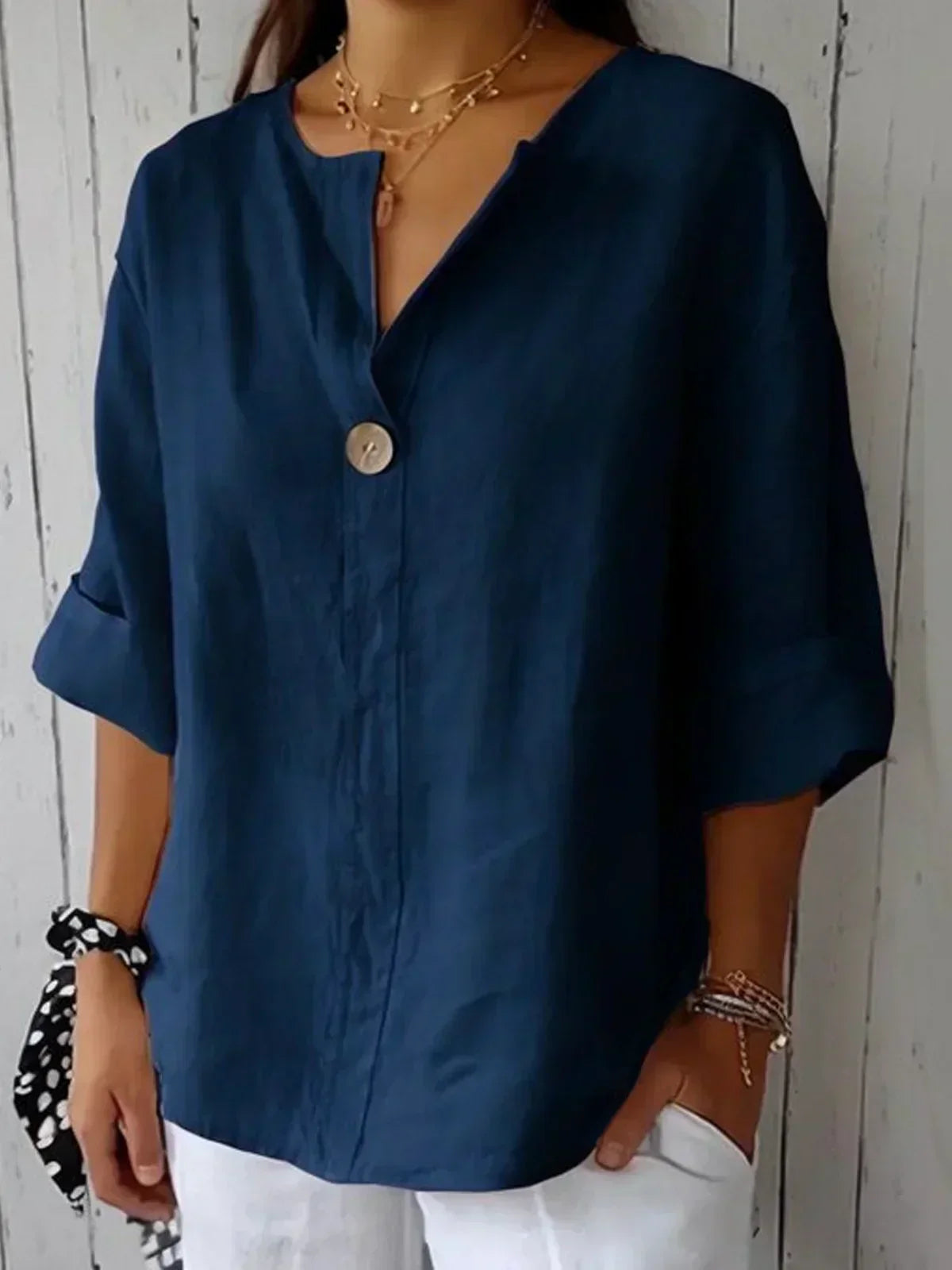 Oriana™ | Zeitlose Bluse mit Ausschnitt