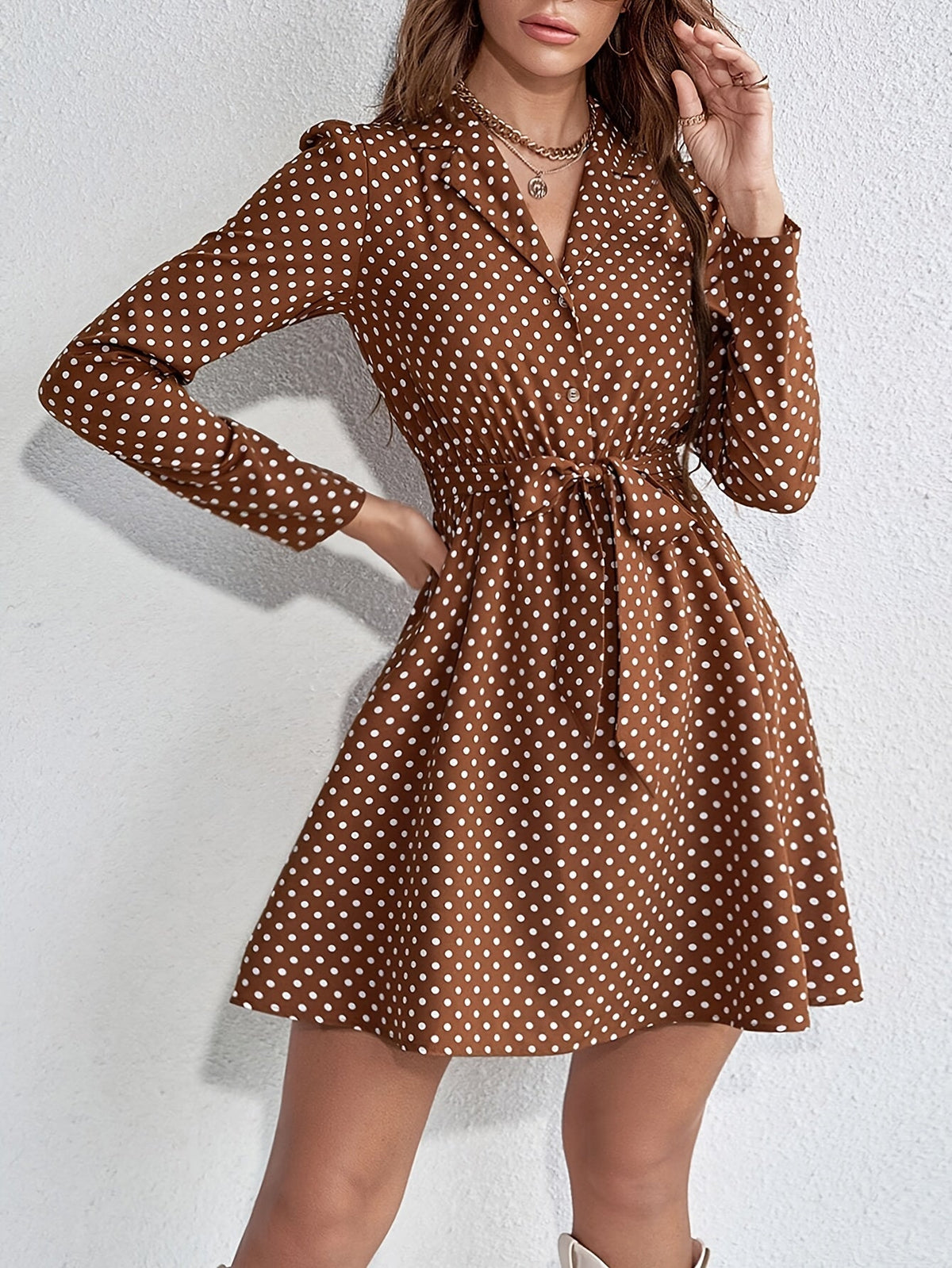 Maribel Kleid mit Polka-Dot-Muster und Gürtel