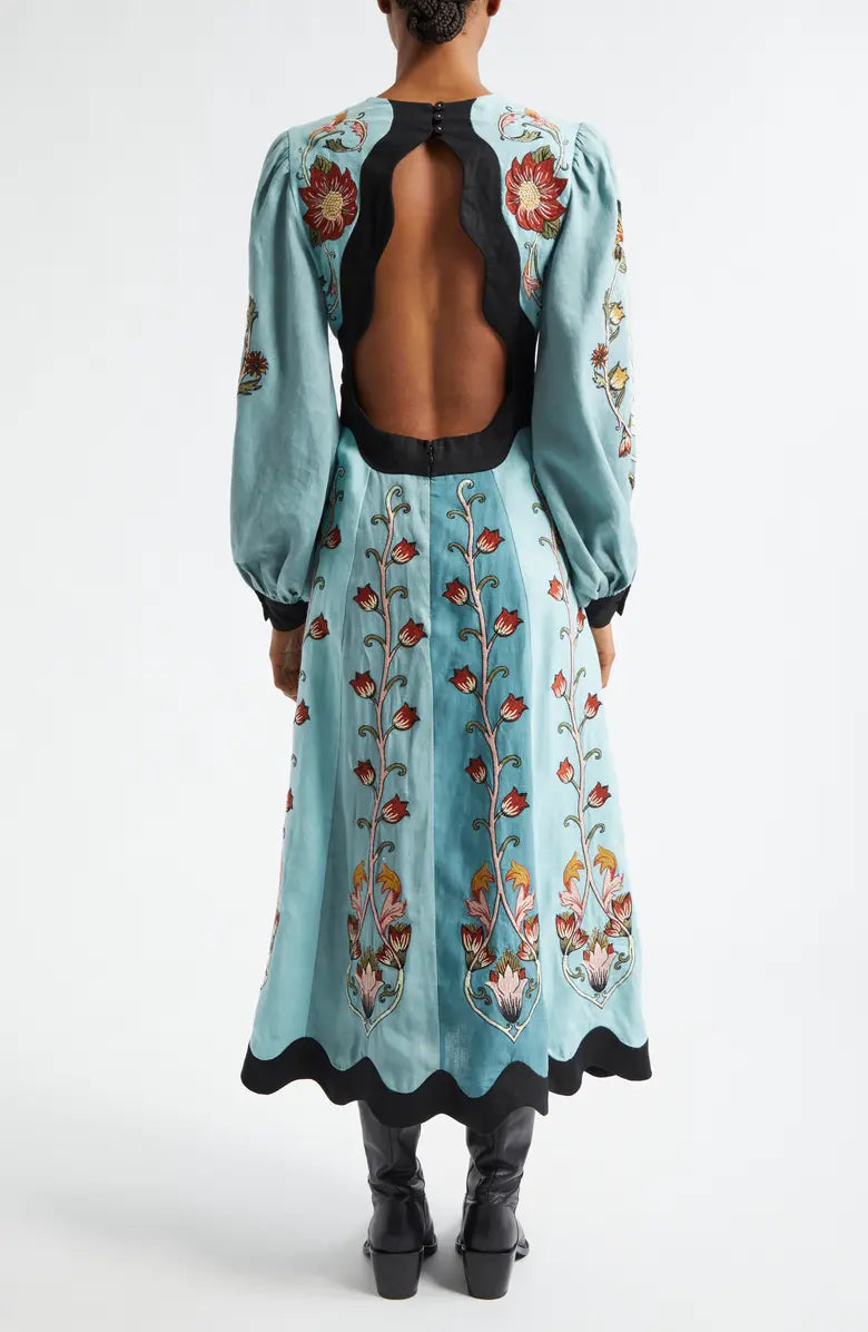 Katrielle | Himmelblau besticktes Kleid