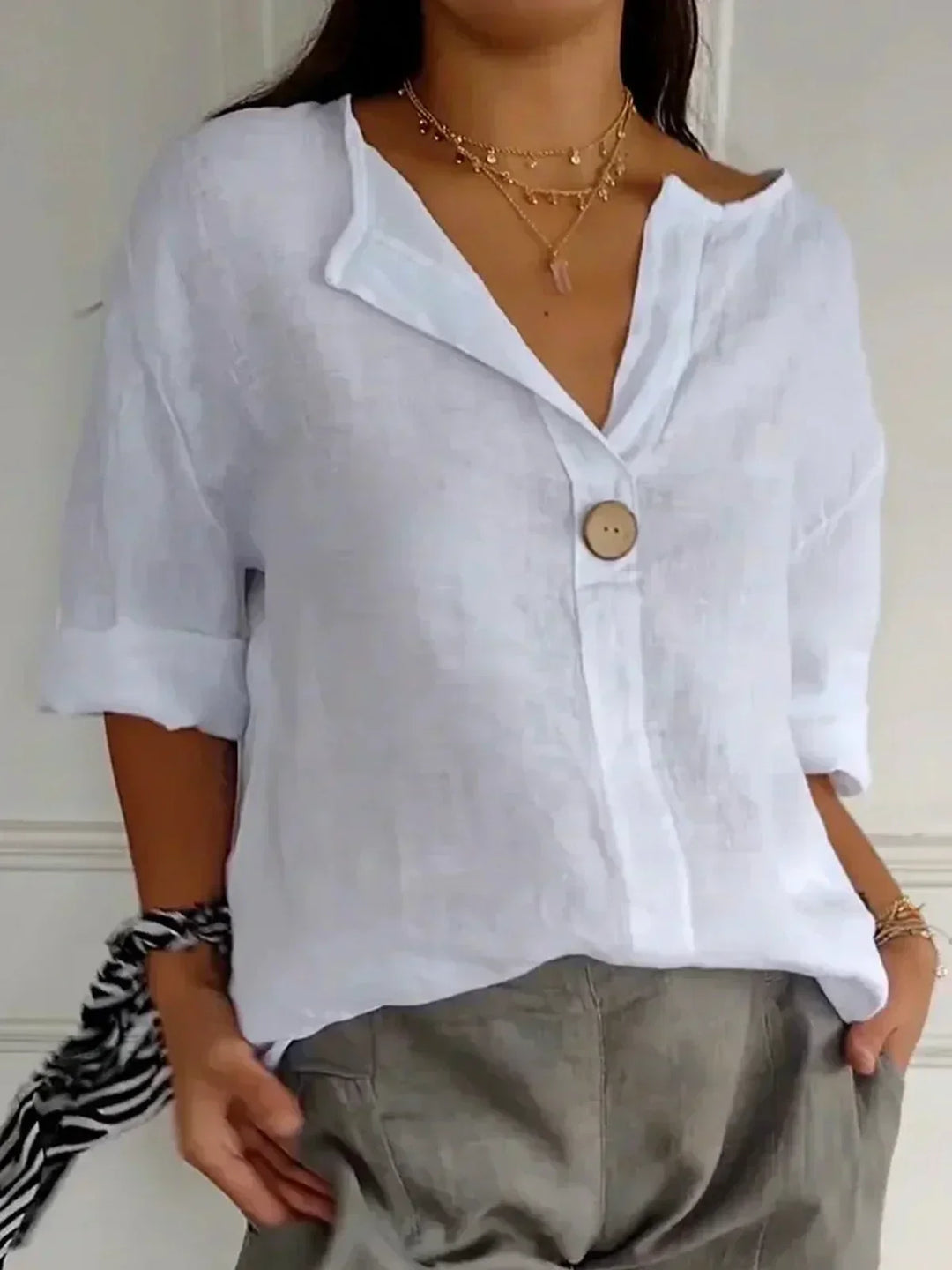 Oriana™ | Zeitlose Bluse mit Ausschnitt