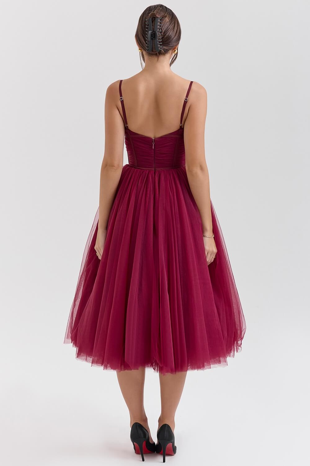 Velluta Kleid