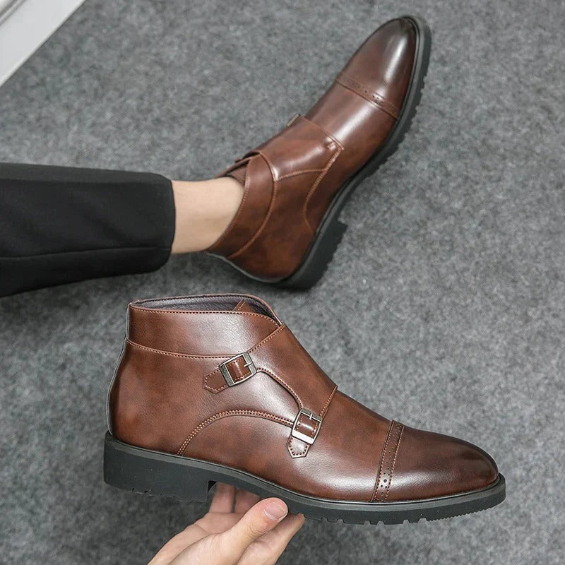 Levi™ | Klassische Twin-Buckle-Stiefel