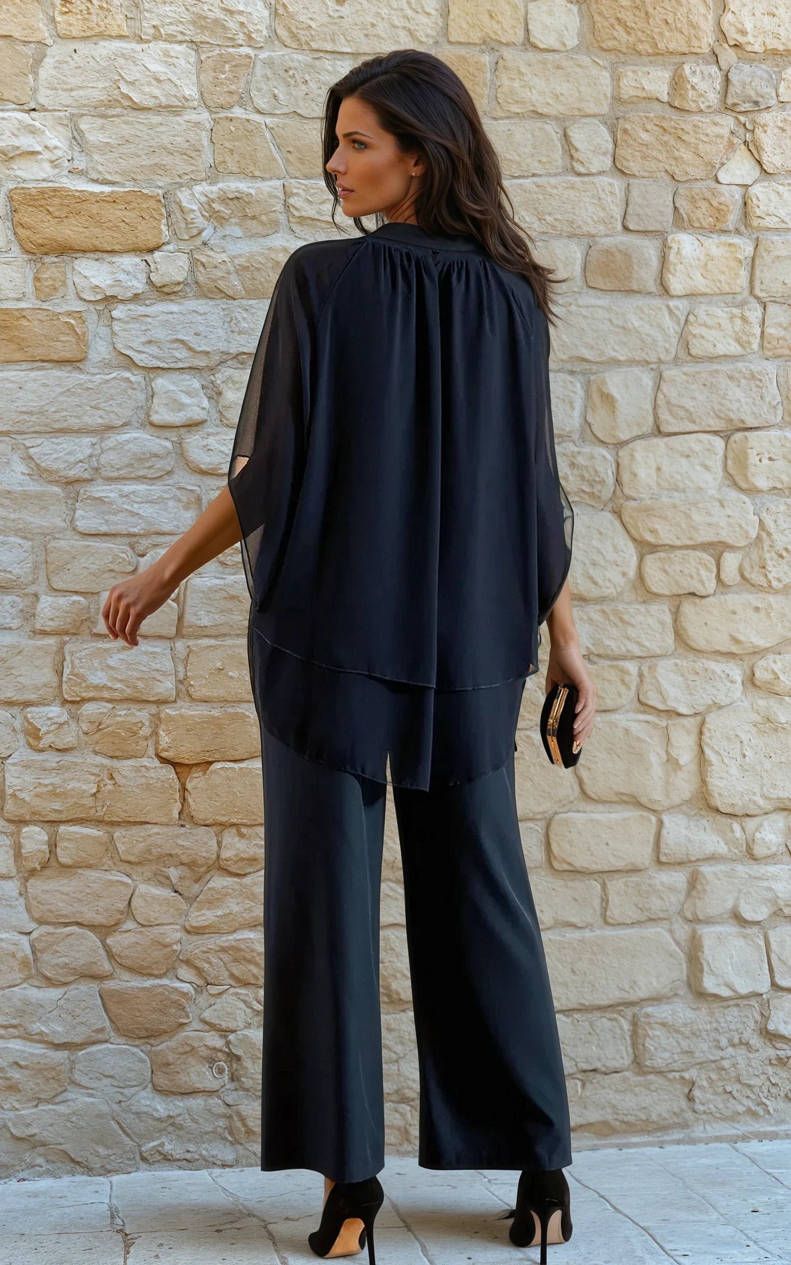 Karla – Zweiteiliges urbanes Set mit elegantem Rundhalsausschnitt aus schlichtem Chiffon