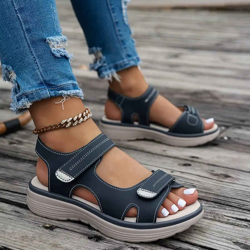Alia | Bequeme Keilabsatz-Sandalen mit Knöchelriemen