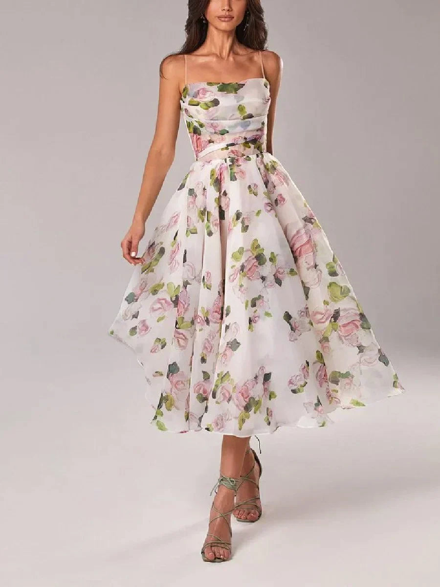 Kelly Luxuriöses trägerloses Kleid