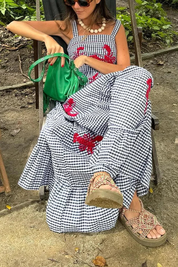 Langes Karokleid mit gestickten Garnelen