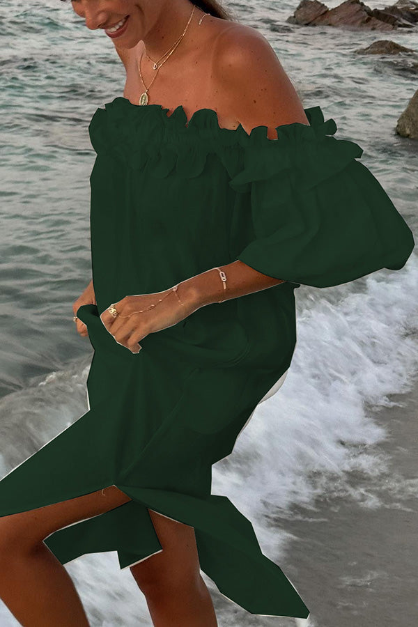 Schulterfreies Midikleid mit voluminösem Volant und Puffärmeln