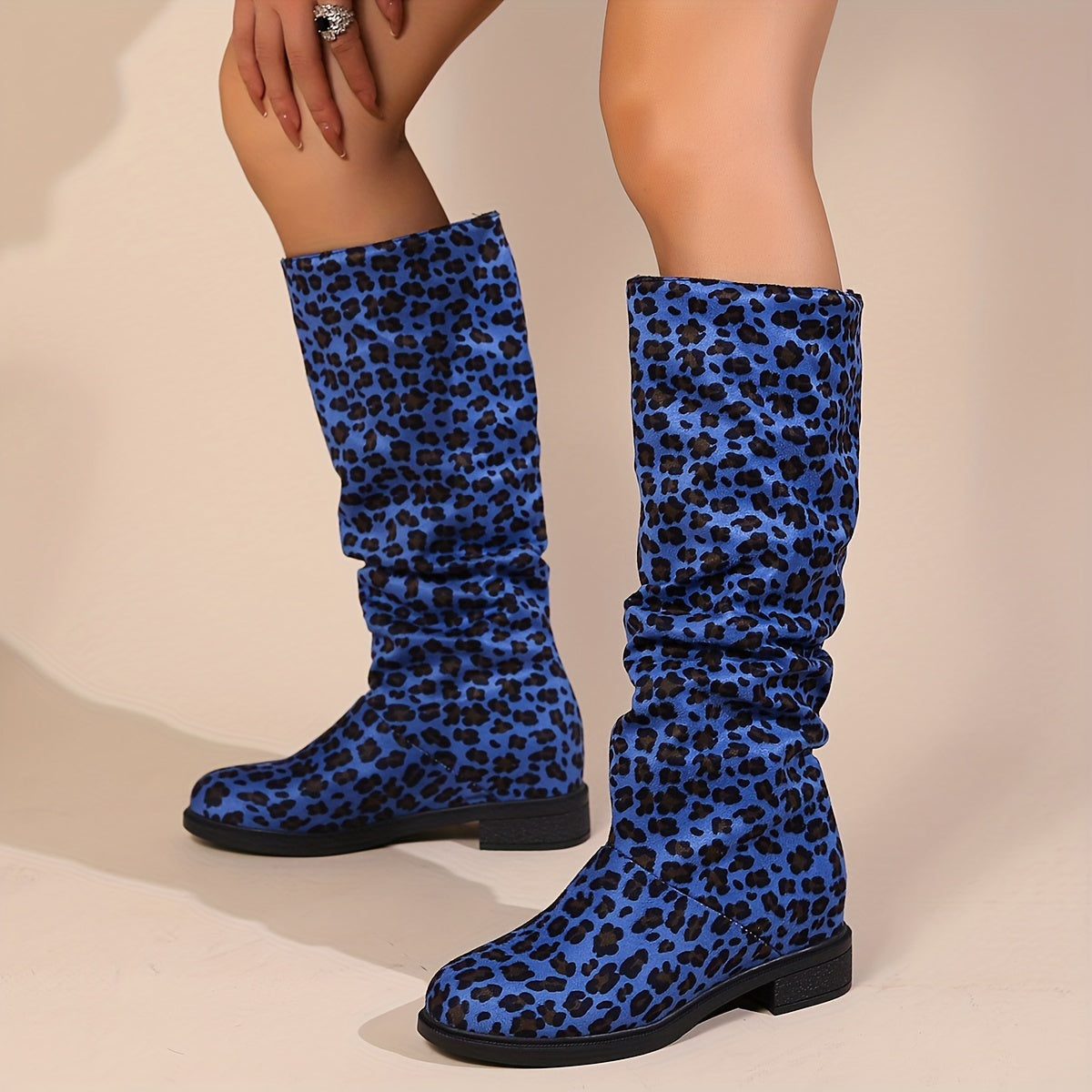 Aria – Stiefel mit Leopardenmuster in Wadenhöhe