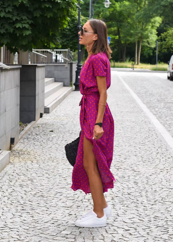 Elianne – Fließendes und modernes Sommerkleid
