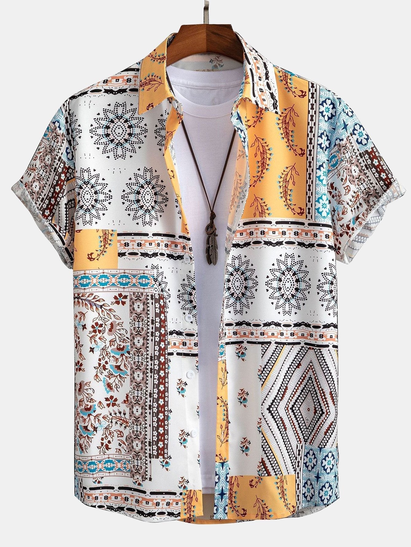 Hemd mit Schalprint und Badehose mit Knopfleiste