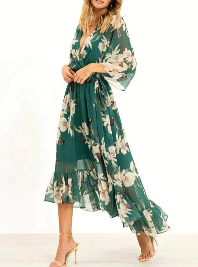 Marta – Grünes Kleid mit 3/4-Ärmeln und V-Ausschnitt mit Muster