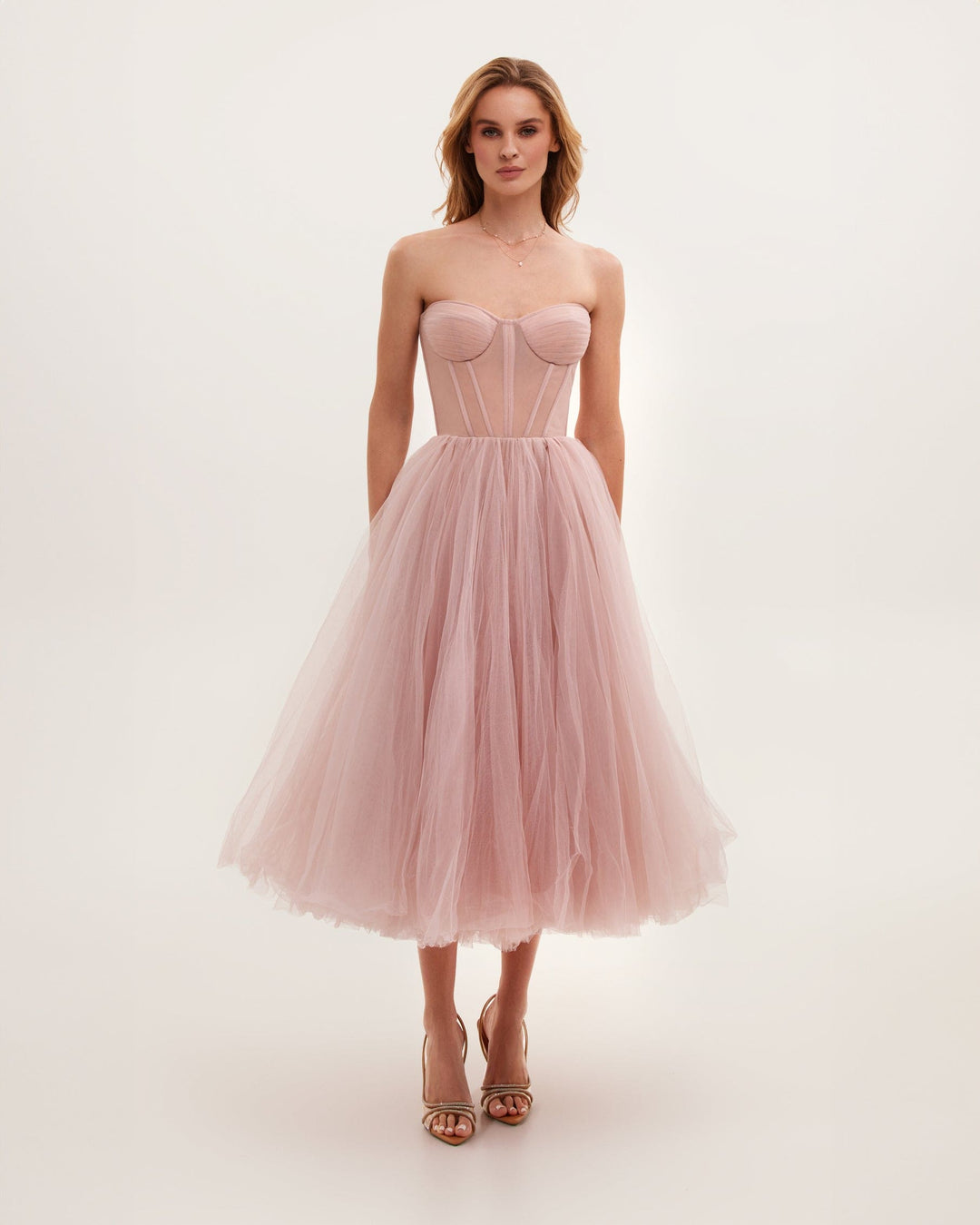 Monica | Elegantes und Skulpturiertes Festkleid