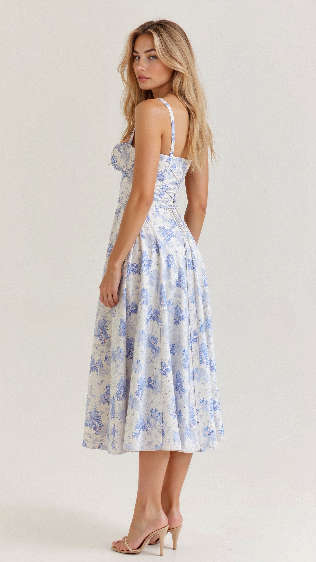 Alina | Elegantes Taillenkleid – Figurbetont & schick