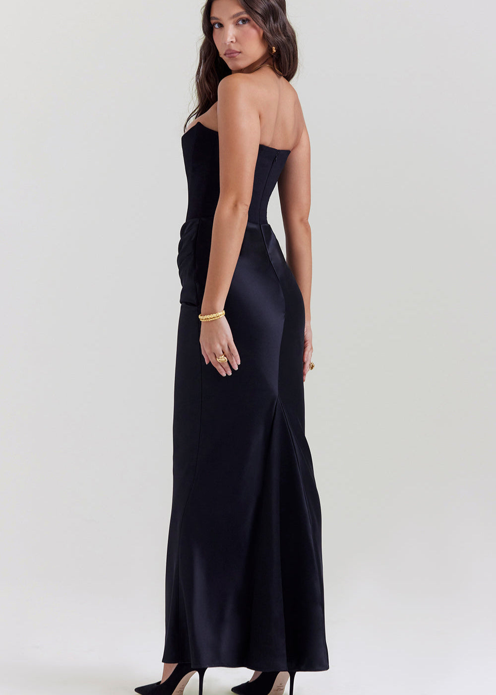 Vanessa – Elegantes und Schickes Maxikleid