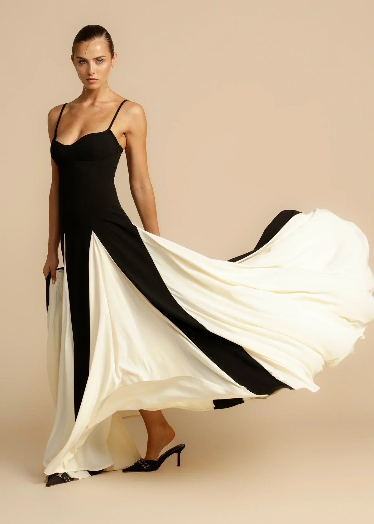 Roxanne | Schulterfreies Partykleid mit Schlitz