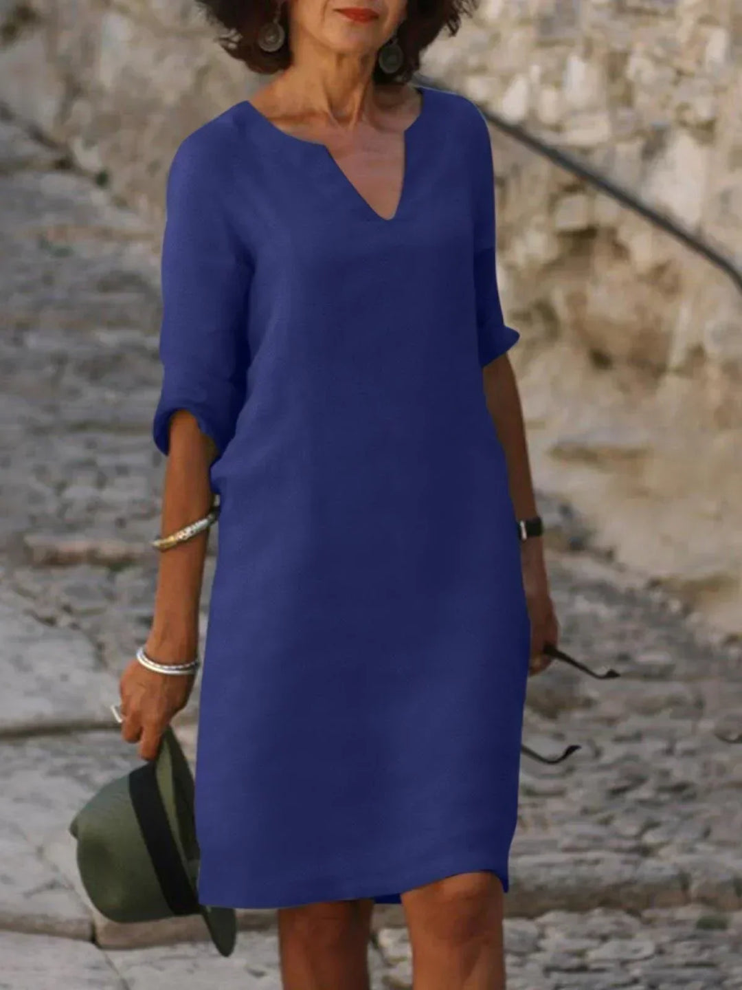 Maya™ | Zeitloses V-Ausschnitt-Midikleid