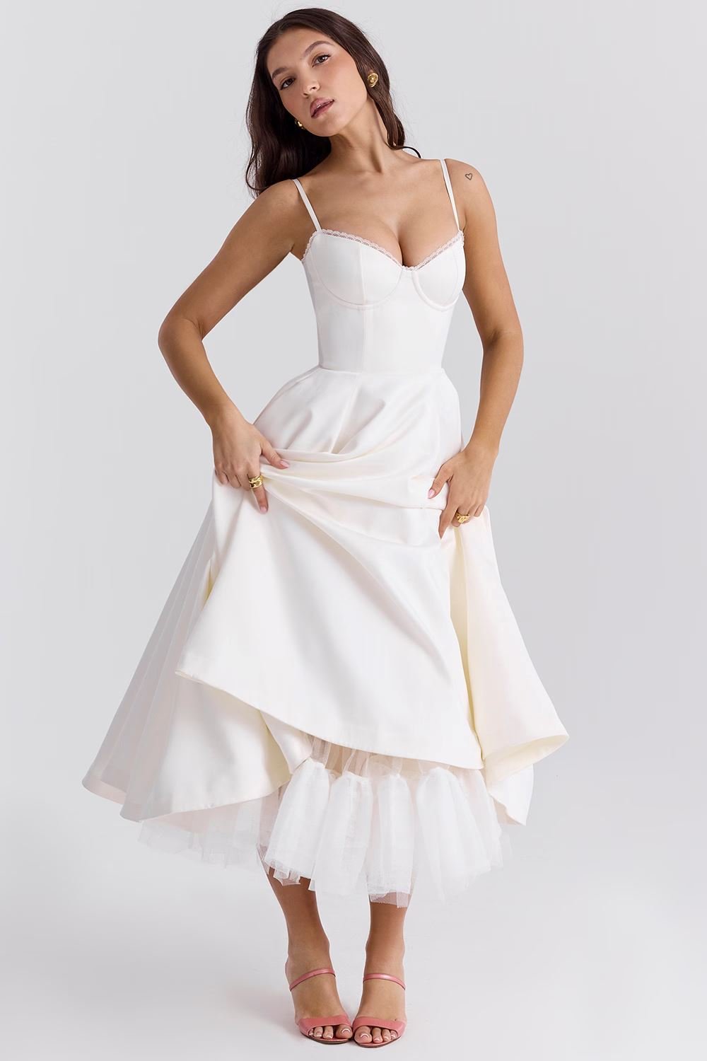 OONA | ELEGANTES MIDIKLEID MIT TRÄGERN