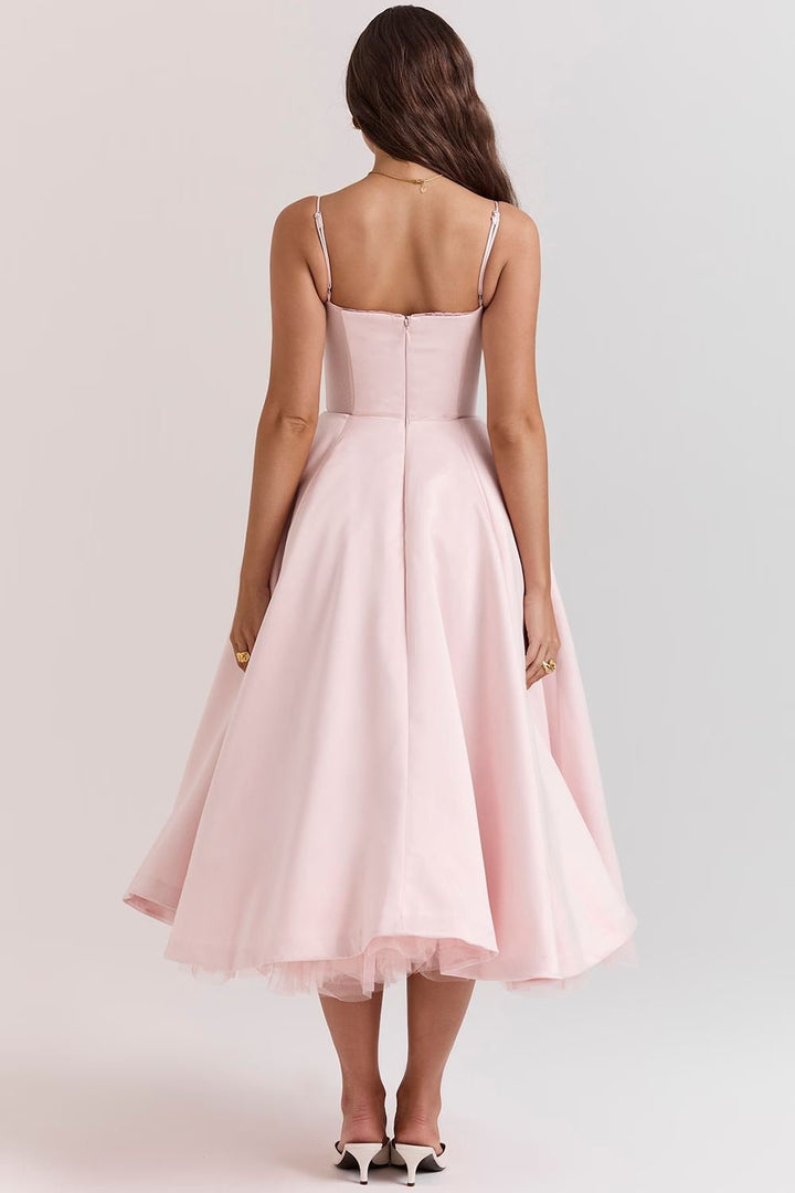 OONA | ELEGANTES MIDIKLEID MIT TRÄGERN