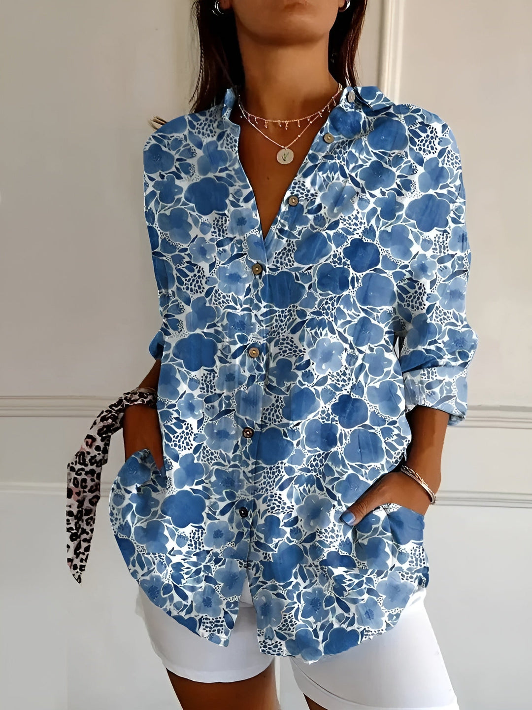 Eleanor™ | Elegante Blumenmuster-Frontbluse