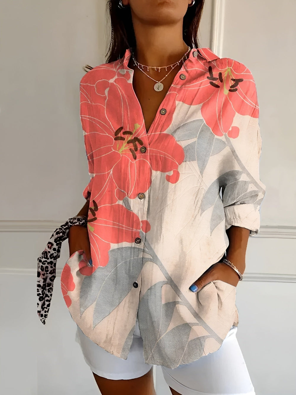 Eleanor | Elegante Blumenmuster-Frontbluse
