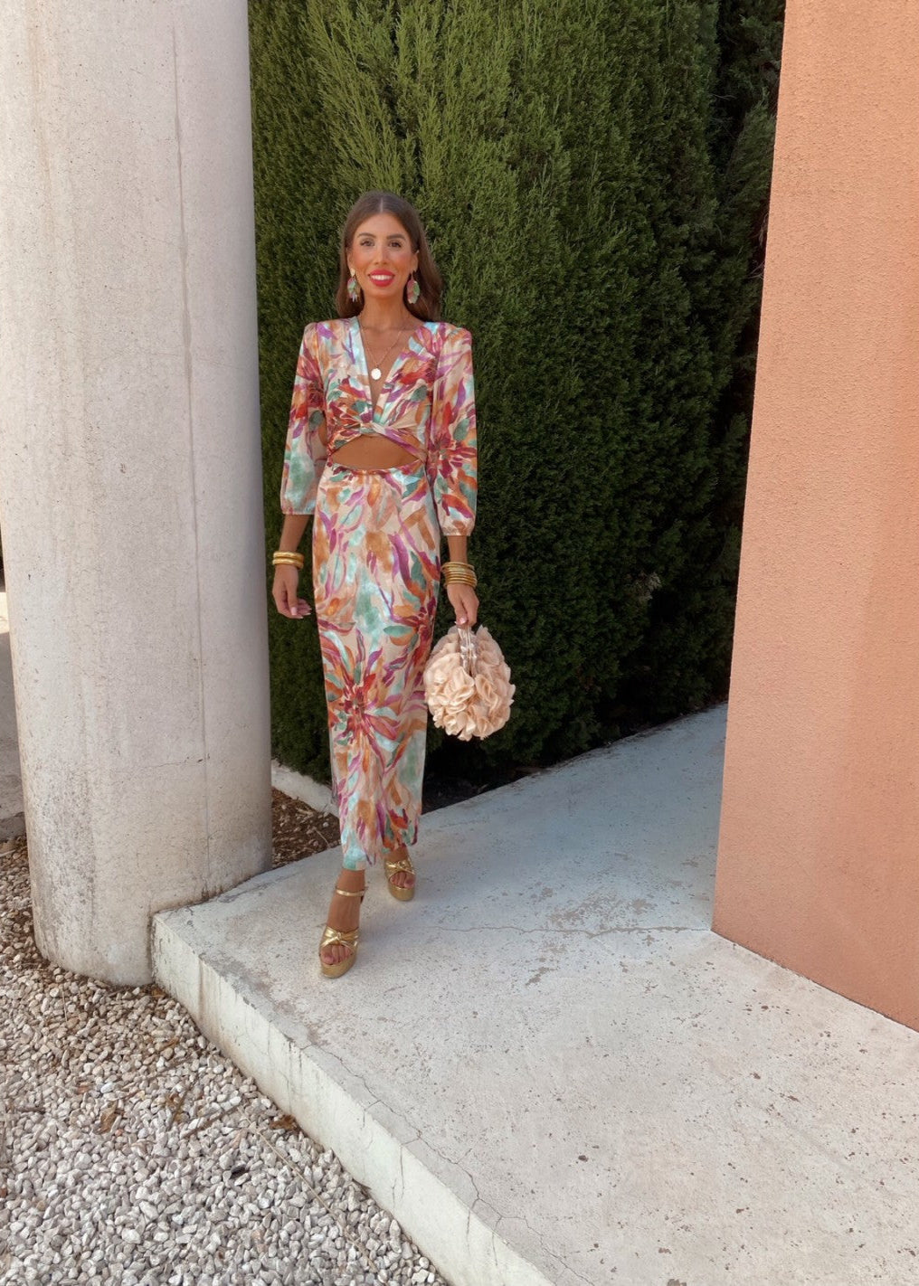 Romy – Elegantes Blumenkleid