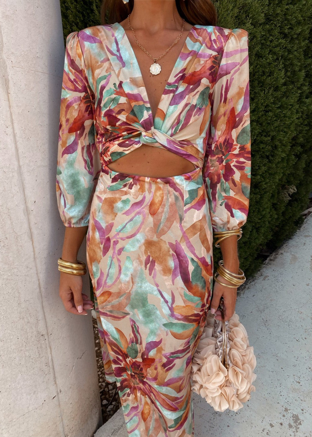 Romy – Elegantes Blumenkleid