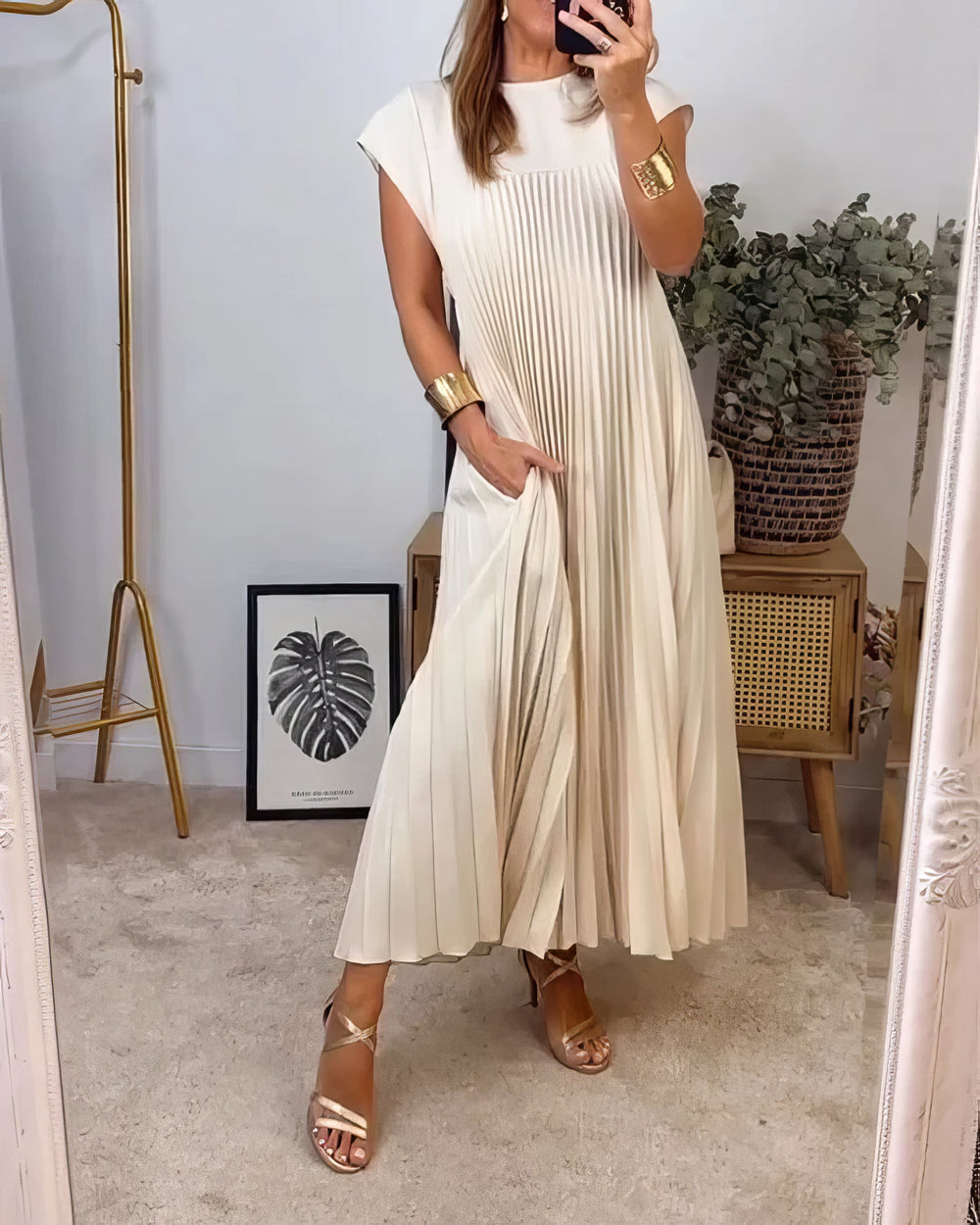 Eleonora | Ärmeloses Plisseekleid, elegant und zeitlos