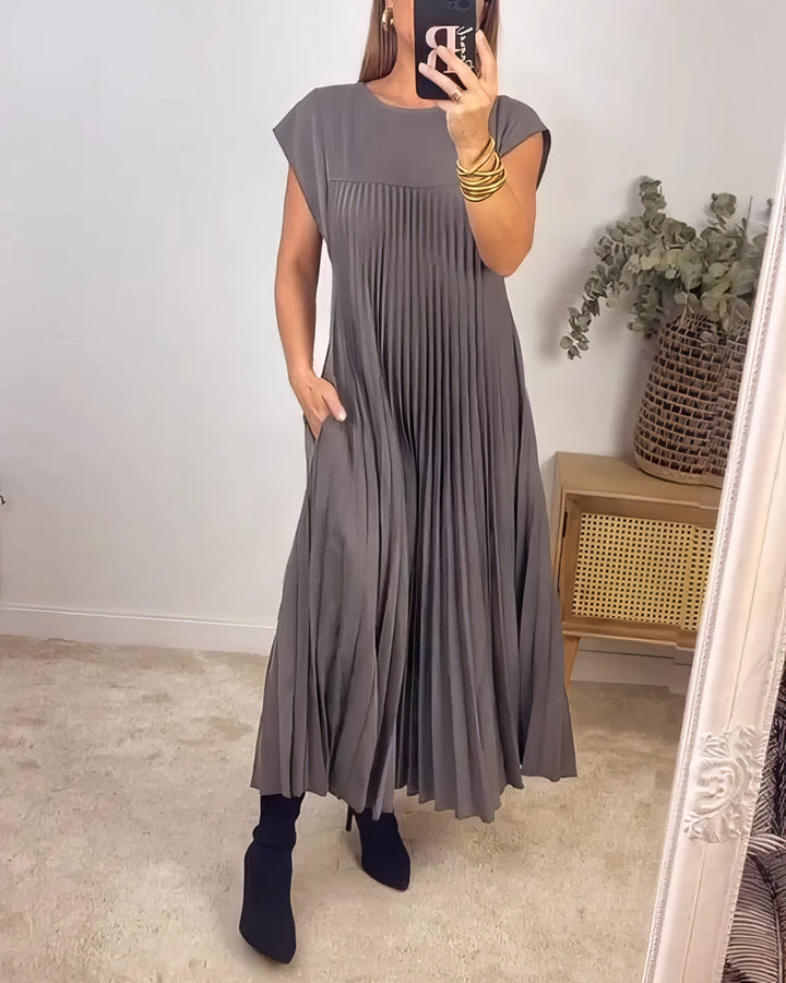 ELEONORA | Ärmeloses Plisseekleid, elegant und zeitlos